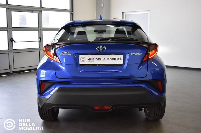 TOYOTA C-HR 1.8 Hybrid E-CVT Business